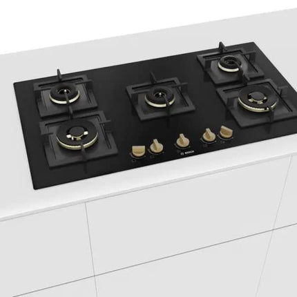Bosch Built in Gas Hob Black Tempered glass Glass 5 Burner Auto Ignition 90 cm True Brass 2D Ring Burners with Matt Black Heat Shields & Cast Iron pan supports (PNV9B6F20I) 
