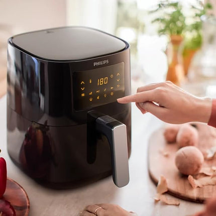 Philips Essential Air Fryer HD9252/70 with Rapid Air Technology, uses up to 90% less fat, 7 Presets Touch Screen 