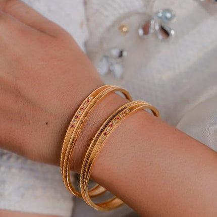 Zeraki Jewels Women's Traditional Gold Plated Aashvi Bangle (Set of 2) 