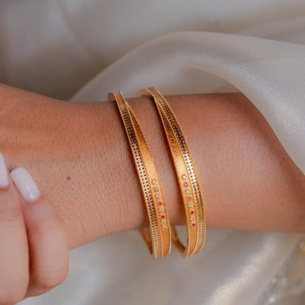 Zeraki Jewels Women's Traditional Gold Plated Aashvi Bangle (Set of 2) 