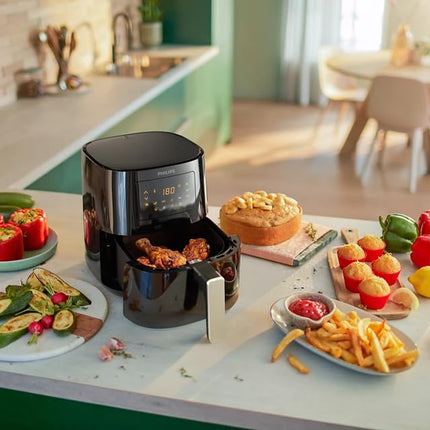 Philips Essential Air Fryer HD9252/70 with Rapid Air Technology, uses up to 90% less fat, 7 Presets Touch Screen 