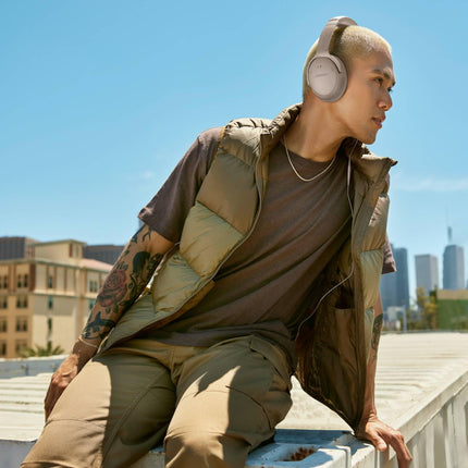 Bose QuietComfort Wireless Noise Cancelling Headphones, Bluetooth Over Ear Headphones with Up to 24 Hours of Battery Life, Sandstone - Limited Edition Color 