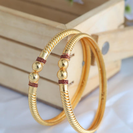 Zeraki Jewels Women's Traditional Gold Plated Sheetal Bangle (Set of 2) 