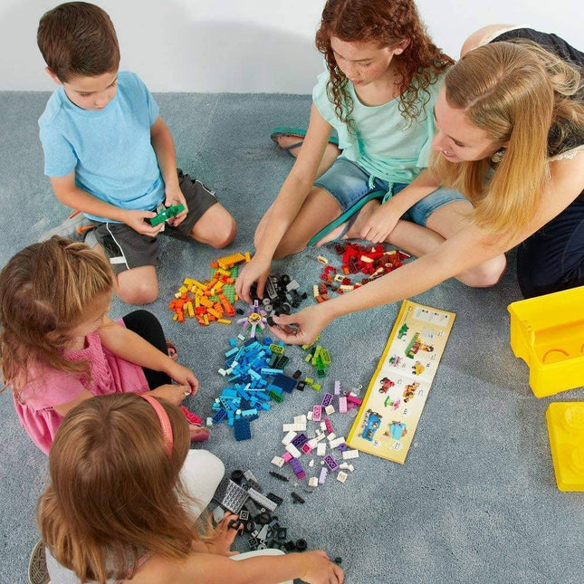 LEGO 10698 Large Creative Brick Box Classic Age 4-99 / 790 Pieces / New, Multi 