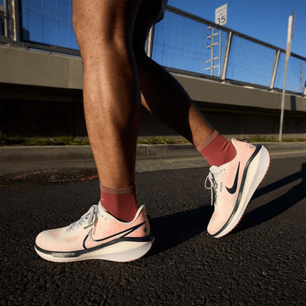 Nike Men's Running Shoe Vomero 17-Summit White/Thunder Blue-Total Orange-Fb1309-102-9Uk