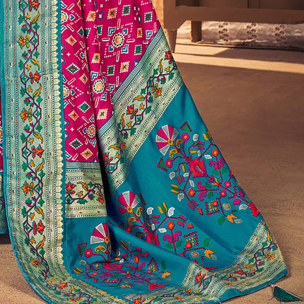 AKHILAM Women's Soft Patola Silk Ikat Print Golden Zari Border Saree With Unstitched Blouse Piece (Pink_SMNGLM1004_SS) 