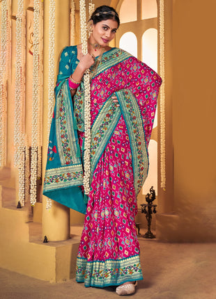 AKHILAM Women's Soft Patola Silk Ikat Print Golden Zari Border Saree With Unstitched Blouse Piece (Pink_SMNGLM1004_SS) 