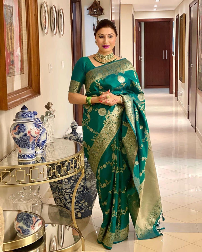 Avantika Fashion Women's Kanjivaram Soft Silk Banarasi Sarees With Blouse Piece 