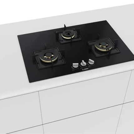 Bosch Built in Gas Hob Black Tempered glass Glass 3 Burner Auto Ignition 75 cm True Brass 2D Ring Burners with Glossy Black Heat Shields & Enameld pan supports (PND7B6F10I) 