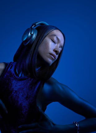 Bose QuietComfort Ultra Bluetooth Headphones, Wireless Headphones with Spatial Audio, Over Ear Noise Cancelling Headphones with Mic, Up to 24 Hours of Battery Life, Lunar Blue - Limited Edition Color 