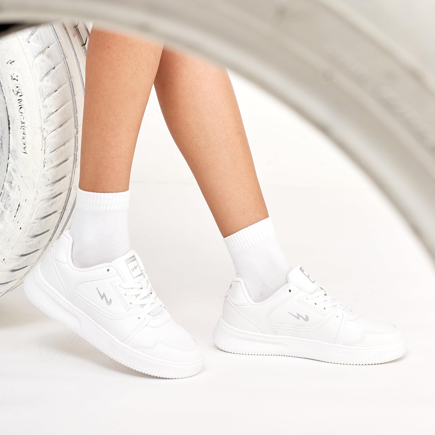 Campus Women's OG L3 Sneakers White Silver Size 5 UK India 