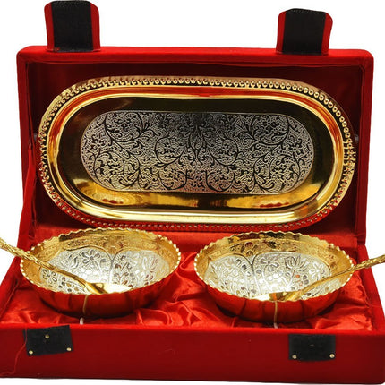 Collectible India Rakhi & Gift Set for Brother [Gift Combo - Peacock Rakhi with 2 Bowl with Velvet Box,& Greeting Card, Rakhis for Men Boy 