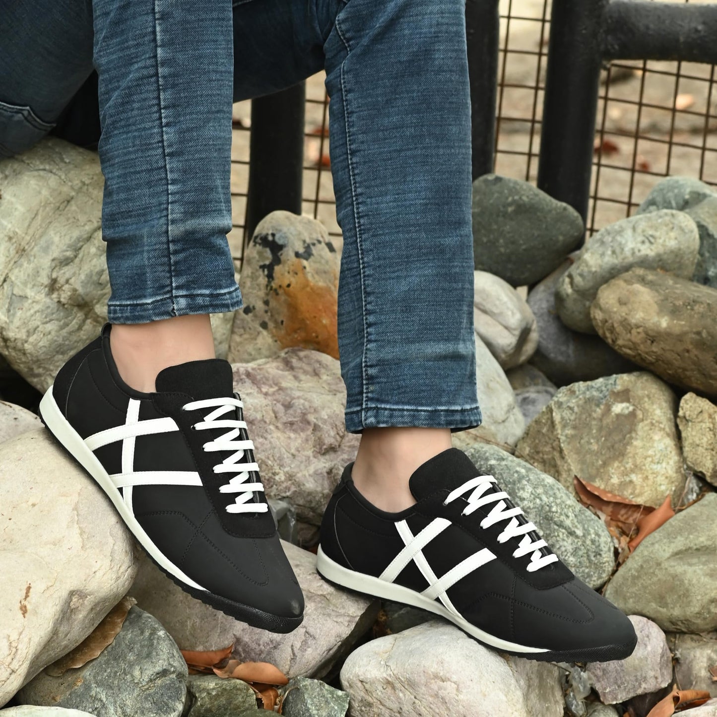 Cruiser Black Sneakers for Men 2579-1 