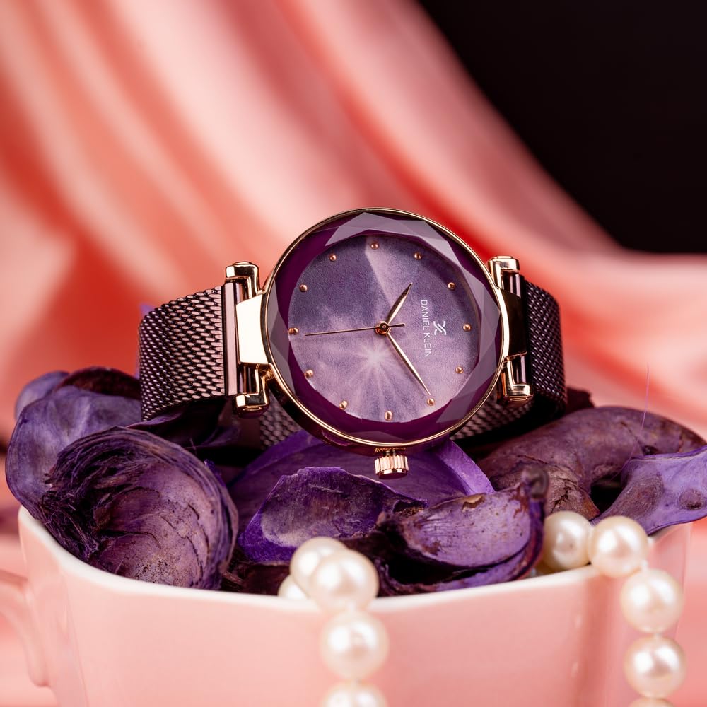 Daniel Klein Metal Analog Dial Women's Watch- Dk11873-4, Dial Color-Magenta, Magenta Band 