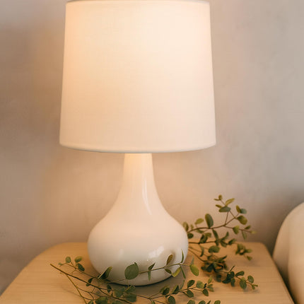 Homesake® Modern Small Ceramic Table Lamp, Warm Light Classic Bedside Desk lamp for Living Room Bedroom Dining, Restaurant, Farmhouse Nightstand Study Lamps with Fabric Shade (White) 
