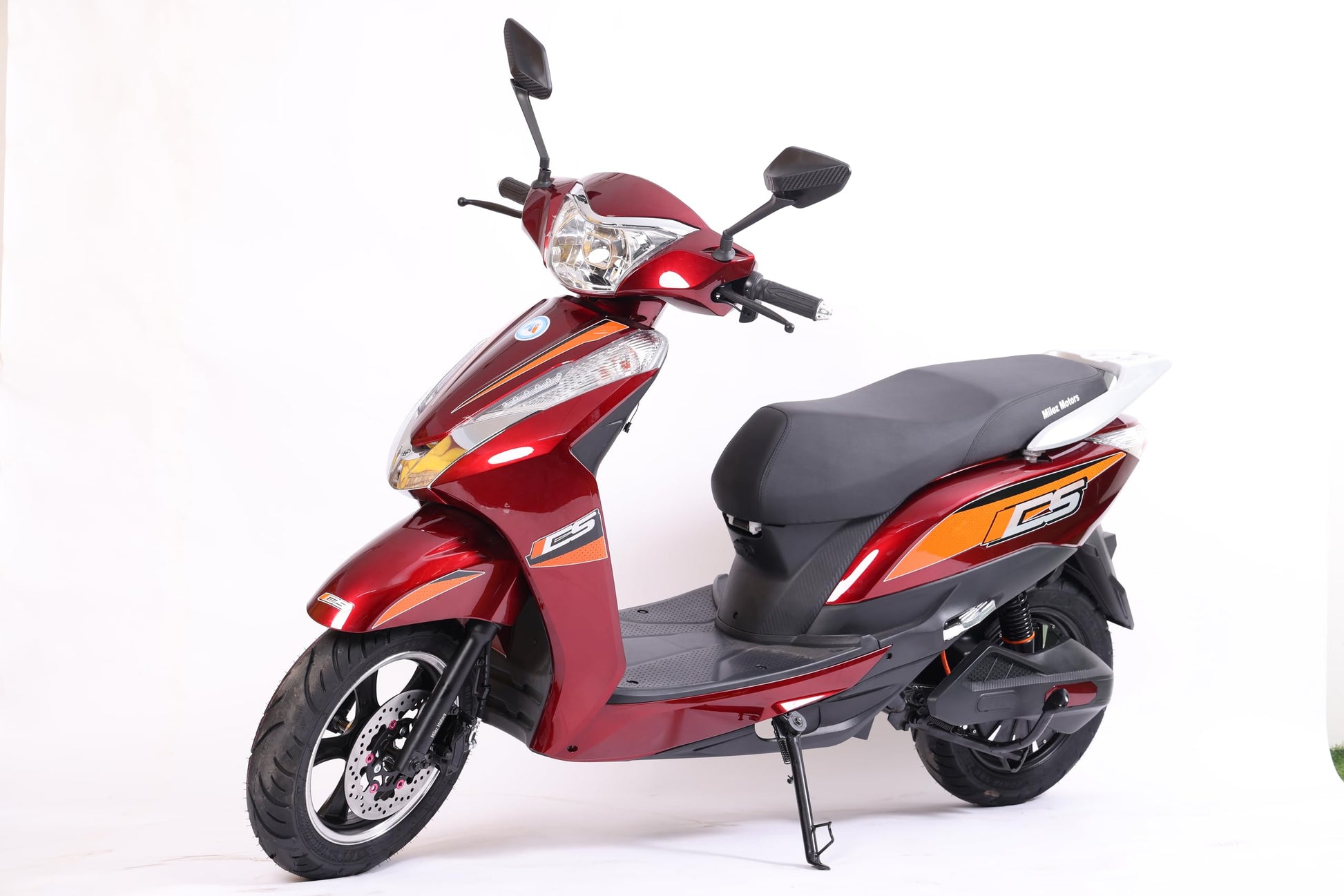 Jozhi CS Red Electric Scooter for City Commute, Lithium Battery, Max Speed 60 kmph, Range 120 km, Foldable Design 