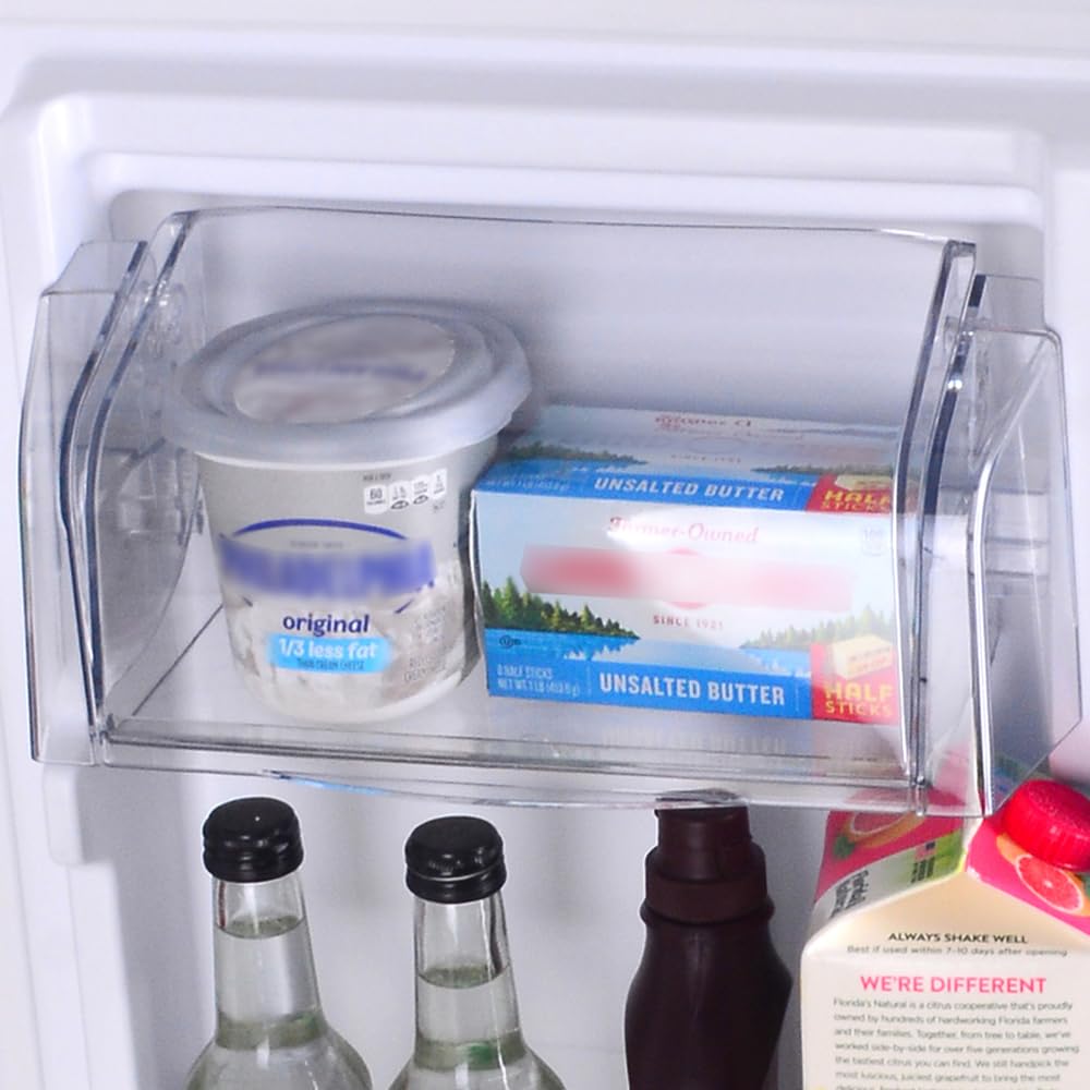Kenmore 30 in. 18.2 cu. ft. Capacity Refrigerator/Freezer with Adjustable Glass Shelving, Humidity Control Crispers, Gallon Door Bins, ENERGY STAR Certified, Fingerprint Resistant Stainless Steel 