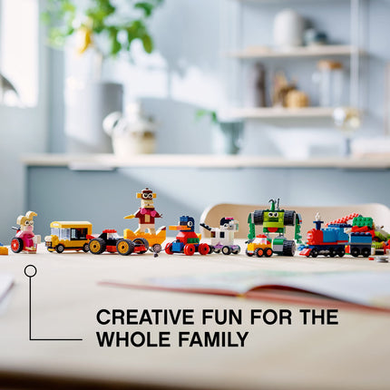 LEGO Classic Bricks&Wheels 11014 Kids' Building Kit (653 Pcs),Multicolor 