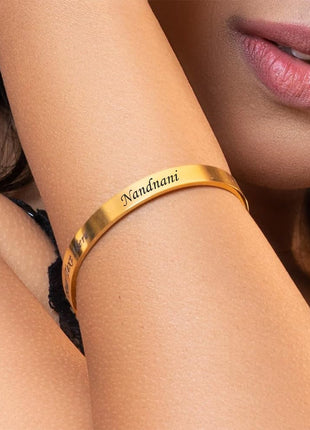 LOUIS MILLER Personalised Golden Kada | With 1 Year Colour Warranty | Kada For Unisex | Adjustable in Size | Glossy Golden Finish | 