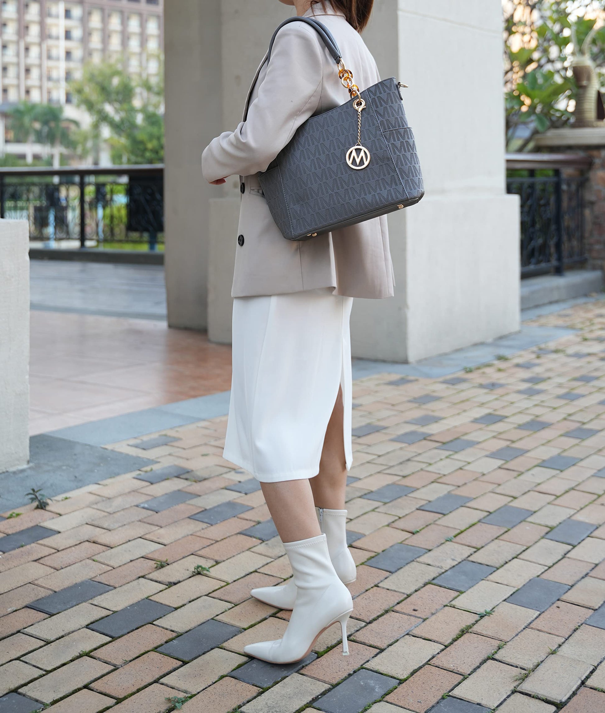 MKF Collection Shoulder Bag for Women, PU Leather Pocketbook Top-Handle Crossbody Purse Tote Satchel Handbag, Rylee Camel, Large 