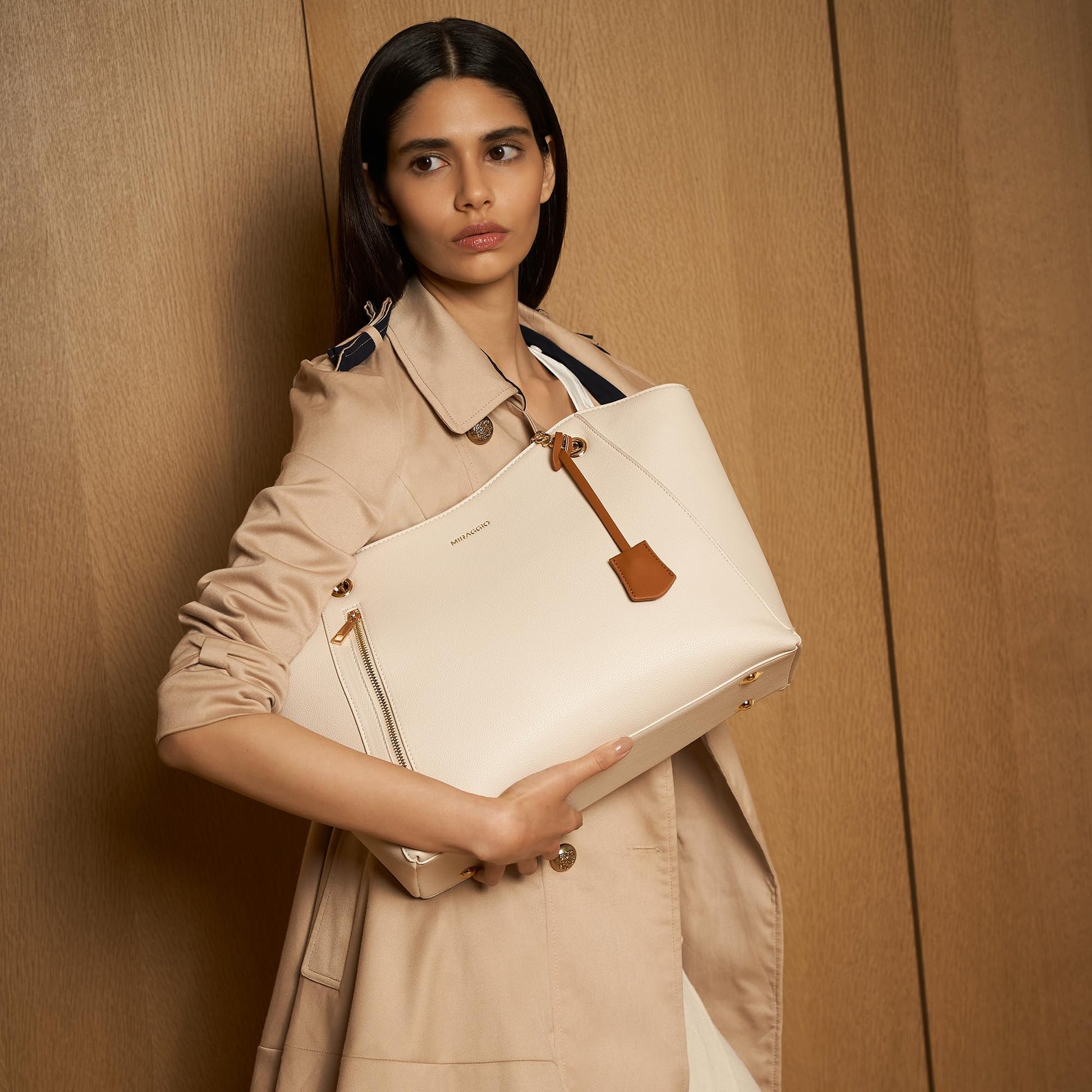 Miraggio Womens Dakota Tote Bag (Ivory) 