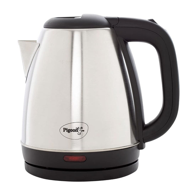Pigeon by Stovekraft Amaze Plus Electric Kettle (14289) with Stainless Steel Body, 1.5 litre, used for boiling Water, making tea and coffee, instant noodles, soup etc. (Silver) 