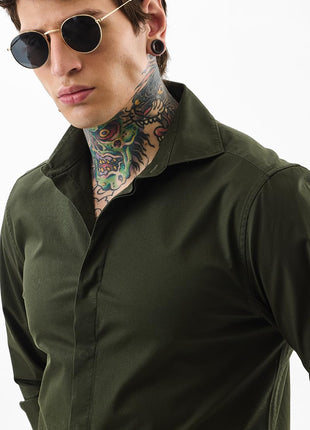 SNITCH Men's Casual Shirt | Slim Fit Full Sleeve Classic Collar Solid Pattern | Premium Cotton Blend & Breathable Fabric for Everyday & Semi-Formal Wear | Dark Green 