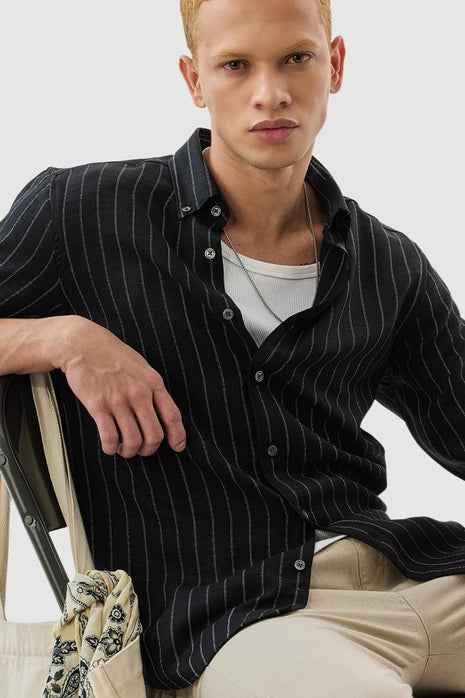 SNITCH Mens Black Button Down Collared Full Sleeve Curve Hem Cotton Casual Light Weight Stripes Slim Fit Shirt 