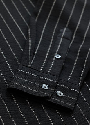 SNITCH Mens Black Button Down Collared Full Sleeve Curve Hem Cotton Casual Light Weight Stripes Slim Fit Shirt 