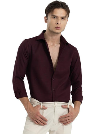 SNITCH crapepoly Maroon Spread Collar Solid Slim Fit Shirt 
