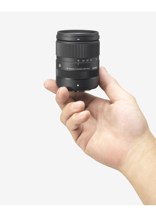 Sigma 18-50mm f/2.8 DC DN Contemporary Lens for FujiFilm X Mount (Black) 