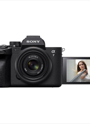 Sony Alpha ILCE-7M4K Full-Frame Hybrid Camera 33MP Interchangeable-Lens Mirrorless Camera with 28-70mm Digital Zoom Lens | 4K 60P Video Recording | Real-Time Eye AF for Humans, Birds, Animals - Black 