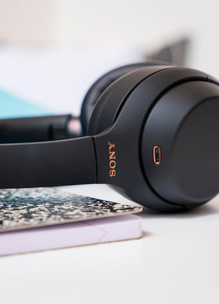 Sony WH-1000XM4 Industry Leading Wireless Noise Cancellation Bluetooth Over Ear Headphones with Mic for Phone Calls, 30 Hours Battery Life, Quick Charge, AUX, Touch Control and Voice Control - Black 