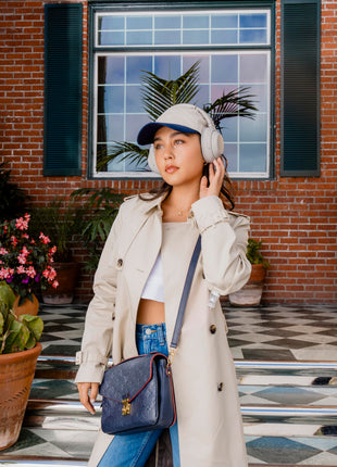 Sony WH-1000XM4 Noise Cancellation Wireless Bluetooth Over-Ear Headphones with Mic, Hi-Res Audio, Up to 38Hrs Battery- Silver 