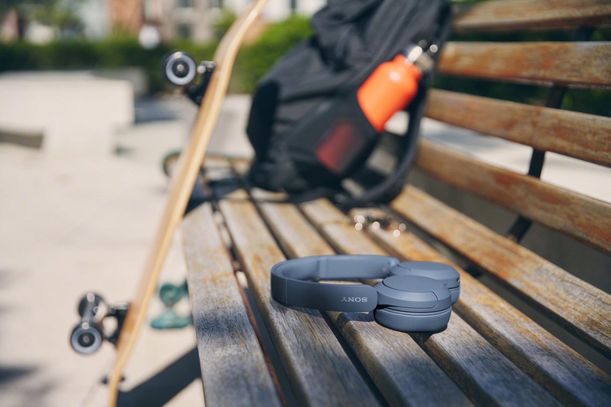 Sony WH-CH520 Wireless Bluetooth Headphones with Mic, Up to 50Hrs Battery-Blue 