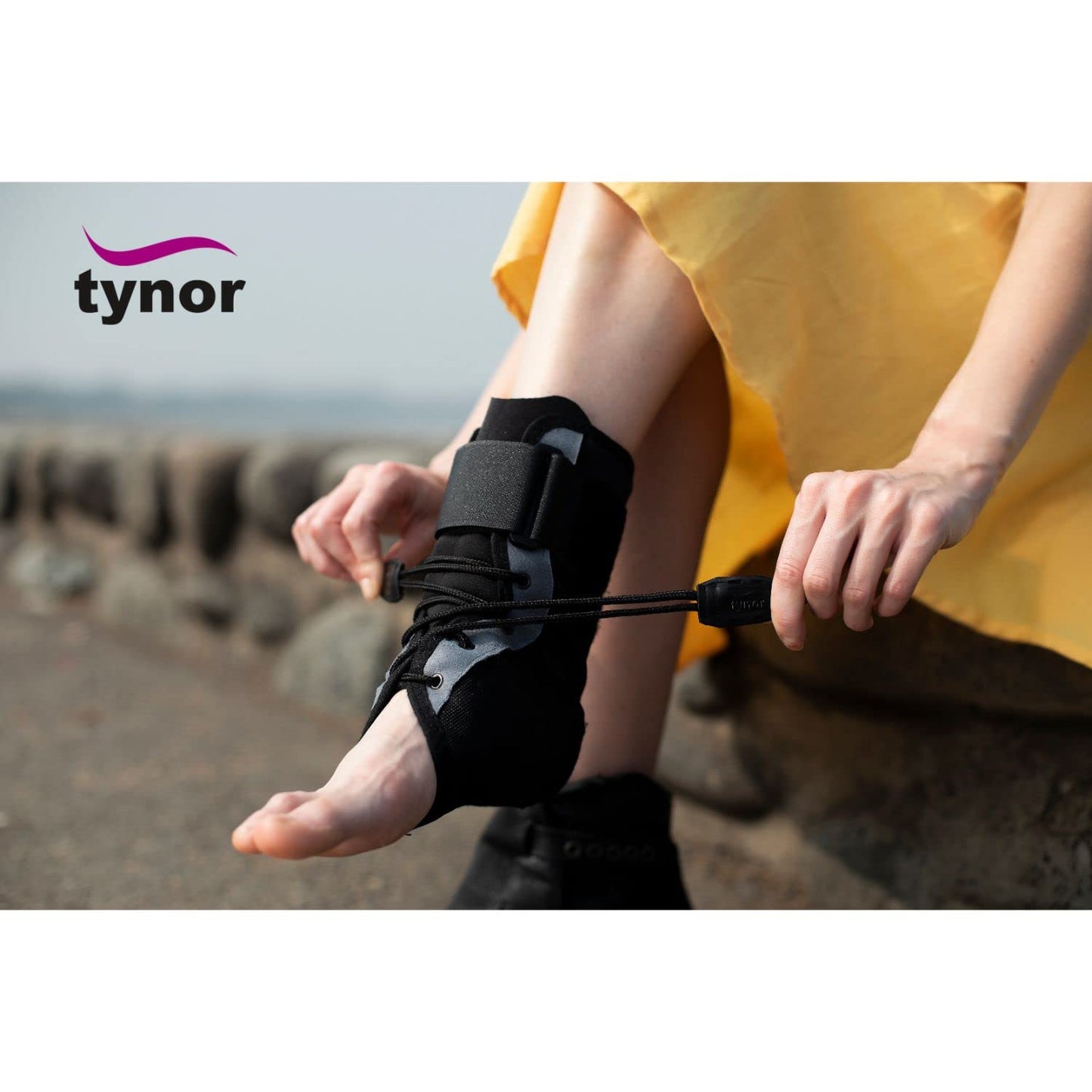 TYNOR Ankle Brace, Black, Medium, 1 Unit 