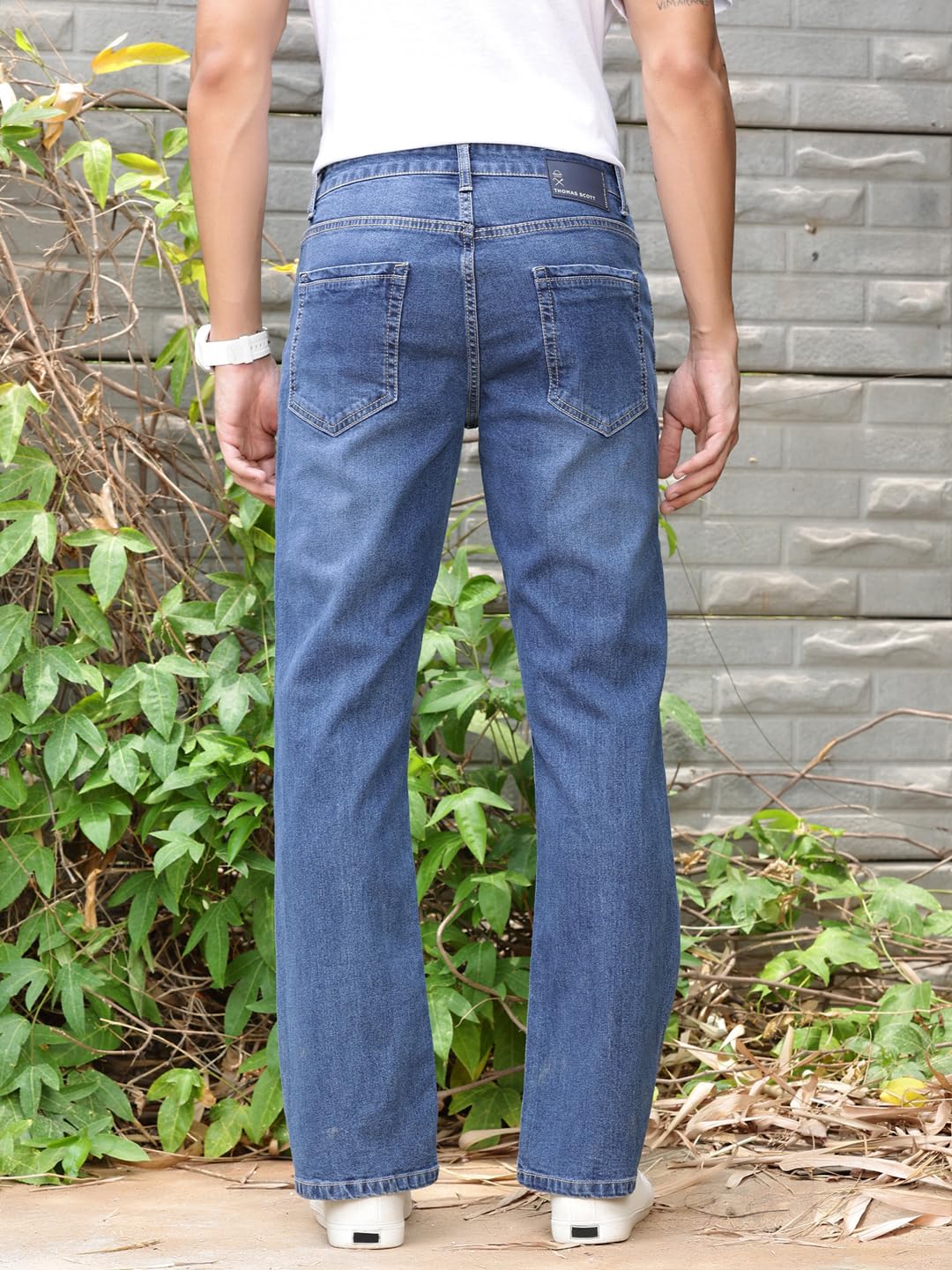 Thomas Scott Men's Mid-Rise Clean Look Boot Cut Jeans (TSJ217_Mid Indigo, 32) 