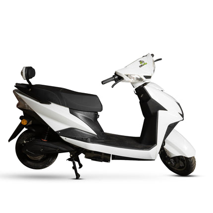 VIRALKA Birla E-Bike Quanto Electric Scooter Powered by Viralka | Top Speed 50Km/H | 110 KM range in one hour Charge | USB Charging | White 