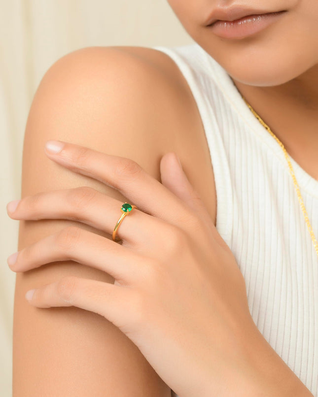 WOO YOU Round Emerald Zirconia Stacker Ring Band, Gift for Women and Girls, 1 Year Warranty, Modern Design, Birthday & Special Occasion Gift, Aesthetic Jewellery, Accessories for Everyday Wear (9.5) 