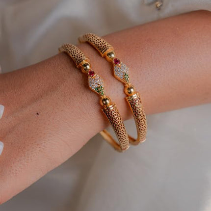 Zeraki Jewels Women's Traditional Gold Plated Gayatri Bangle (Set of 2) 