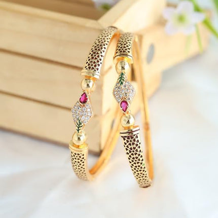 Zeraki Jewels Women's Traditional Gold Plated Gayatri Bangle (Set of 2) 