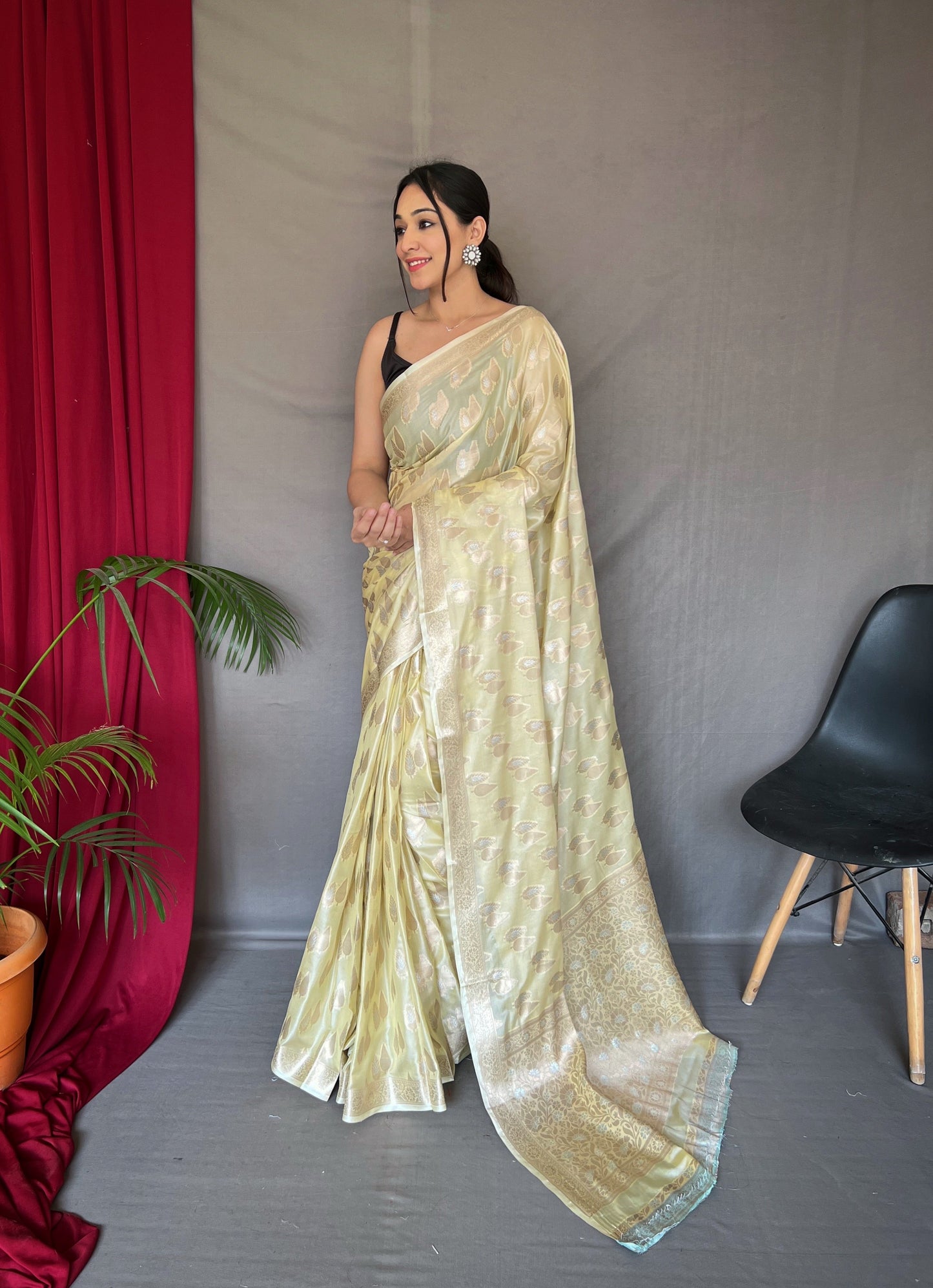 Purvi Tabby Soft Silk Woven Saree Pastel Yellow Saris & Lehengas