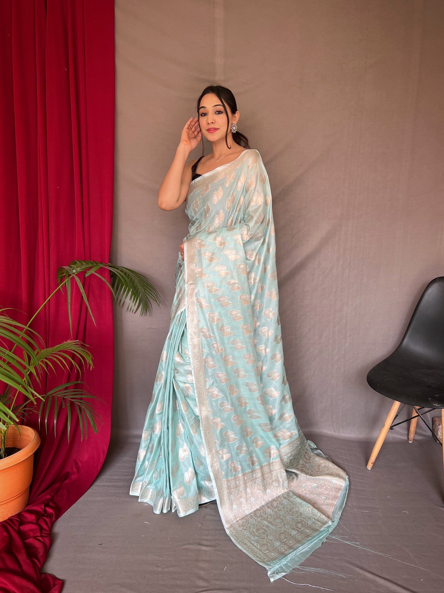 Purvi Tabby Soft Silk Woven Saree Powder Blue Saris & Lehengas