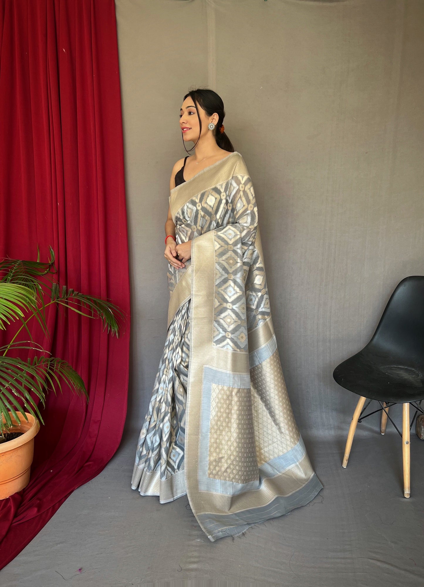 Muskaan Linen Ikat Woven Saree Dusty Grey Saris & Lehengas