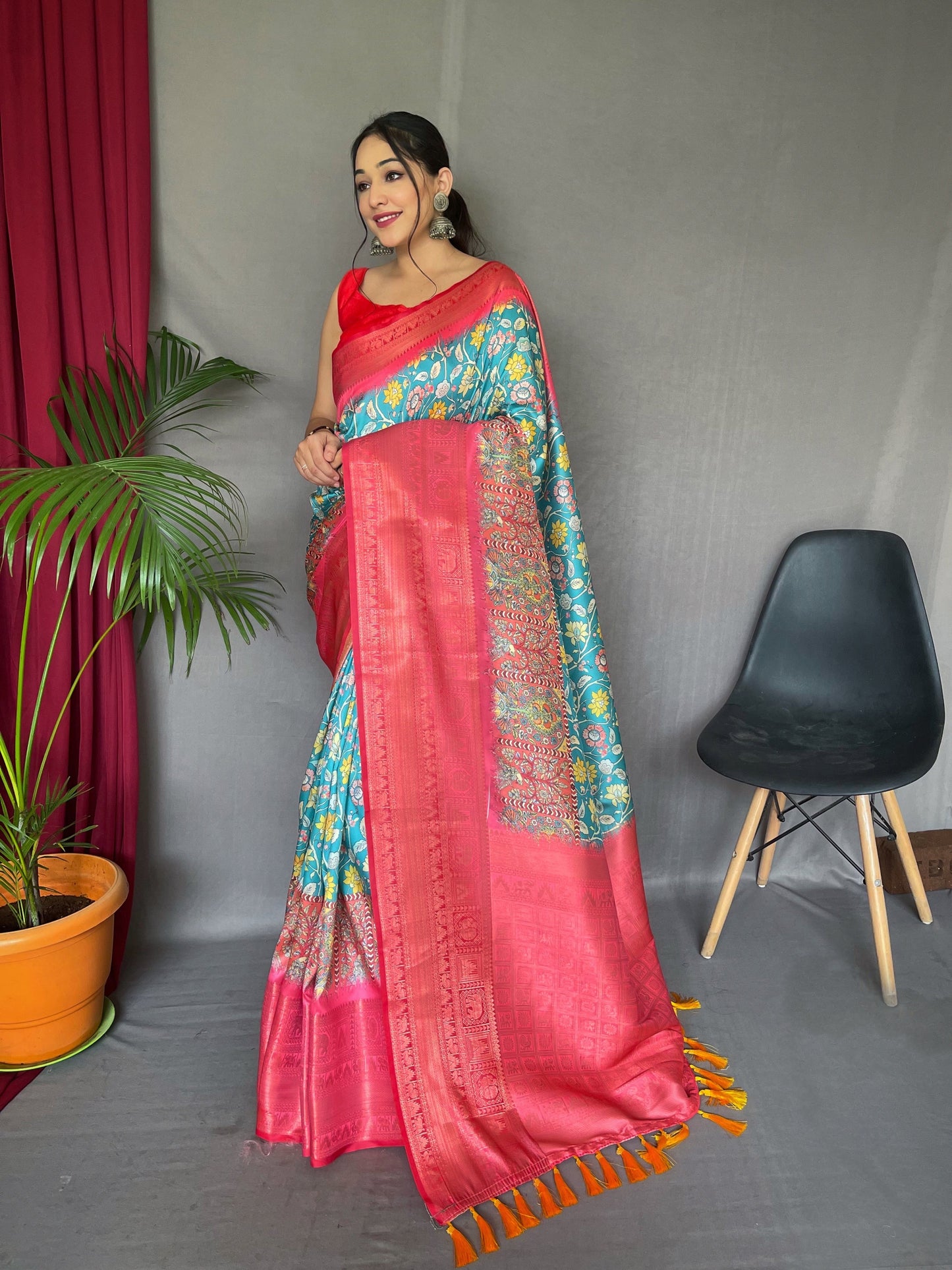Gala Phool Kalamkari Printed Woven Saree Medium Turquoise Saris & Lehengas