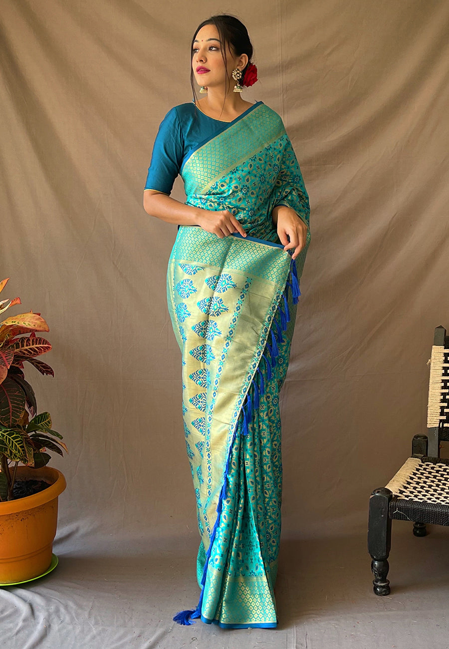 Cerulean Blue Rajkoti Patola Silk Zari Woven Saree Saris & Lehengas