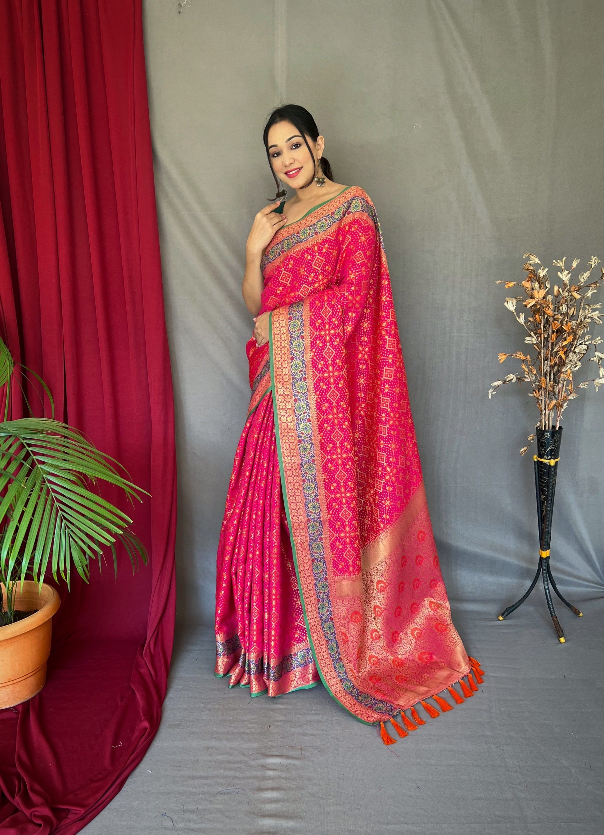 Bandhej Patola Silk Vol.2 Woven Saree Pink Saris & Lehengas