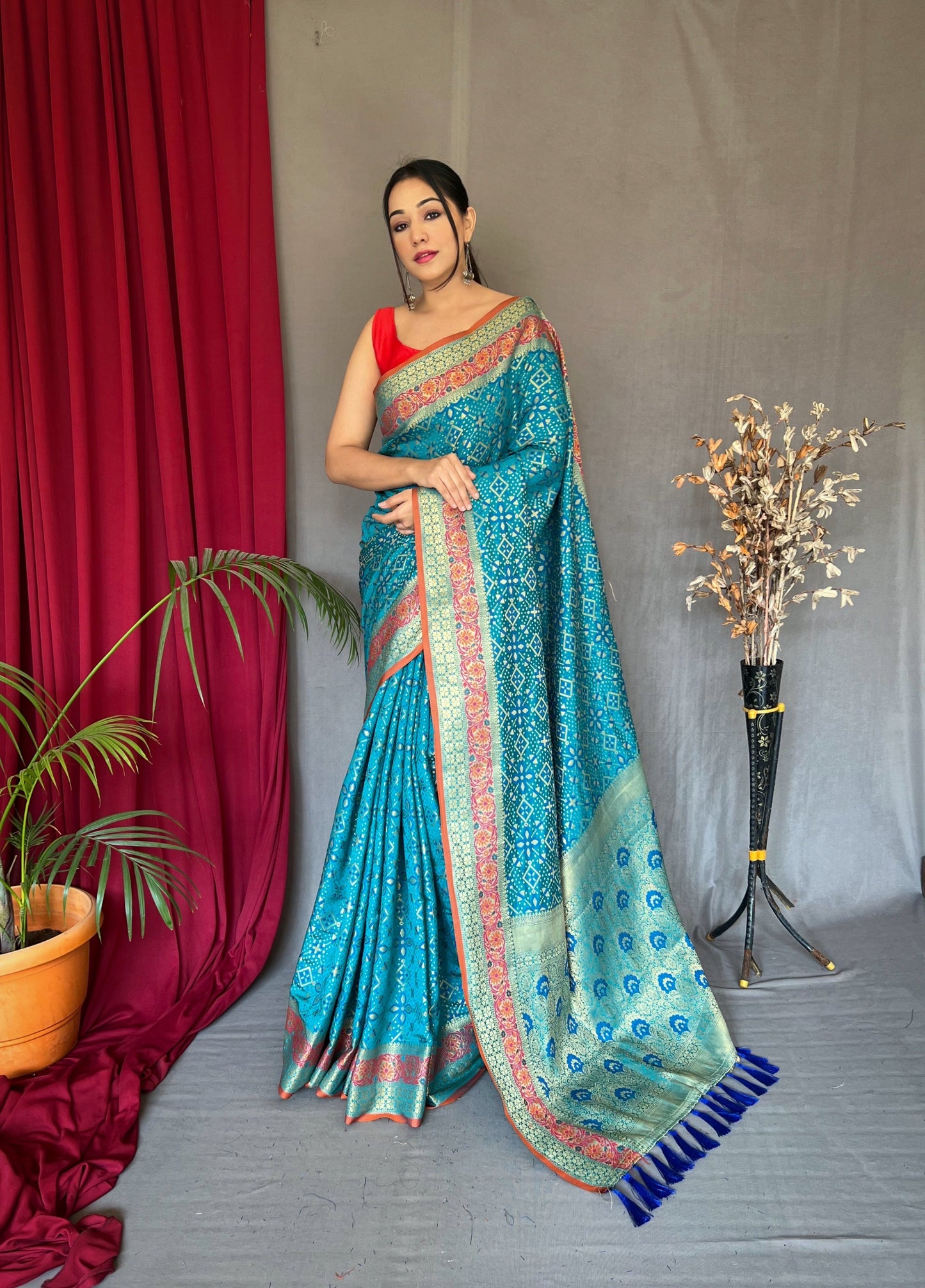 Bandhej Patola Silk Vol.2 Woven Saree Pacific Blue Saris & Lehengas