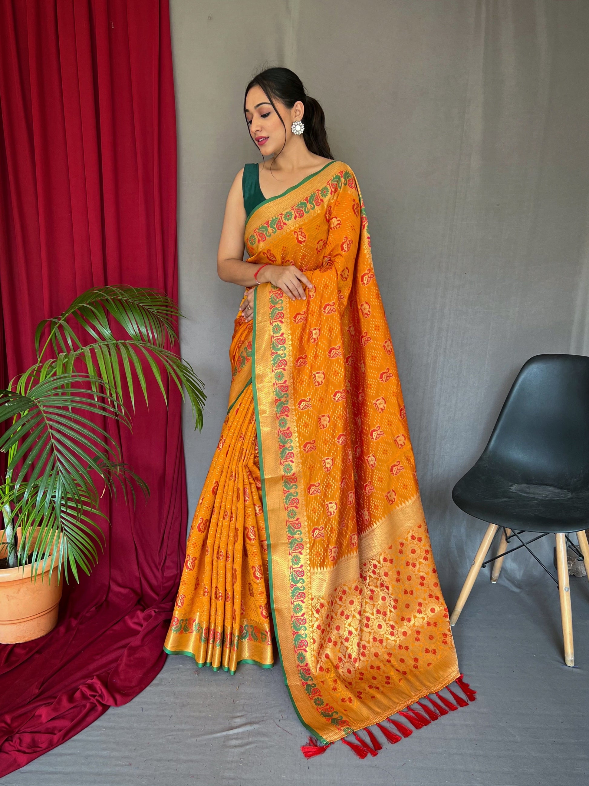 Kutch Patola Silk Woven Saree Mustard Yellow Saris & Lehengas