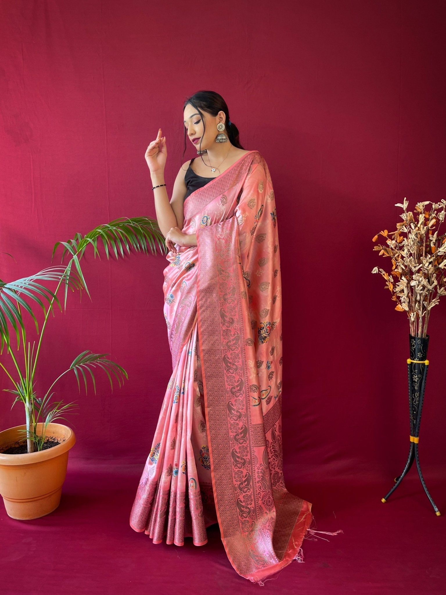 Kesariya Soft Silk Floral Printed Woven Saree Daisy Pink